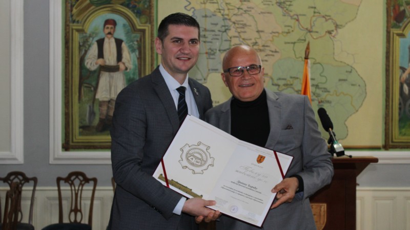 Nagrađeni prosvetni radnici, Draganu Ćiriću povelja za životno delo